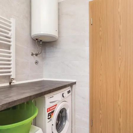Apartment Stunning In With Kitchen *