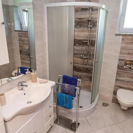 Apartment Stunning In With Kitchen Lovran